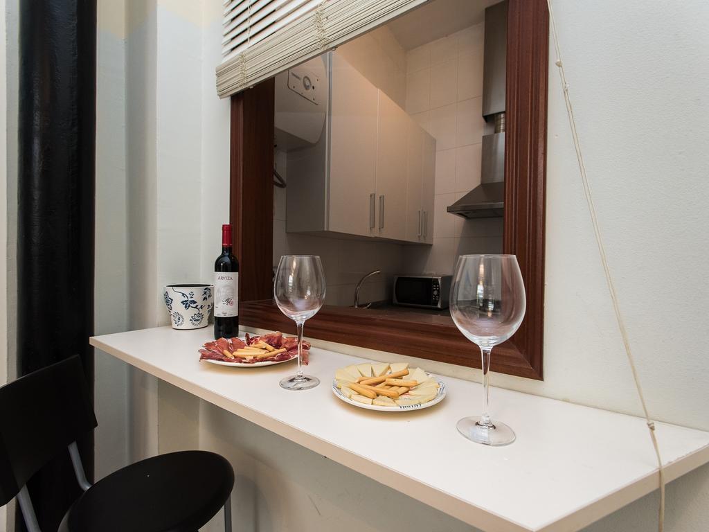 Divi Apartments Valvanera Sevilla Buitenkant foto